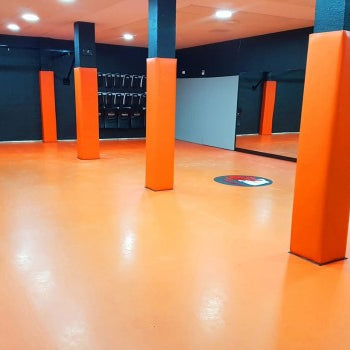 PROTECTORES ACOLCHADOS PARA COLUMNAS, PAREDES Y ZONAS DE RIESGO